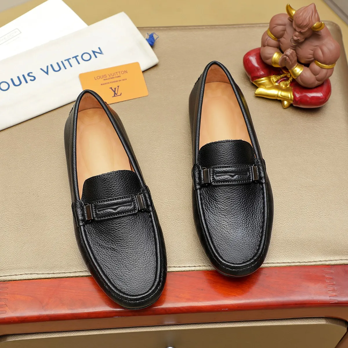 Men's shoes 💰360 💰 LV Louis Vuitton's top-quality Peaches men's shoes 💯Original copy of the official website, the upper is made of imported official website 1:1 material ❌Italian 🇮🇹 cowhide surface, imported pigskin lining. It’s definitely not made with ordinary craftsmanship, it’s the model used by celebrities! The factory’s craftsmanship is designed to create the most perfect shoes for trendy men! Colors available! 38-44 yards
